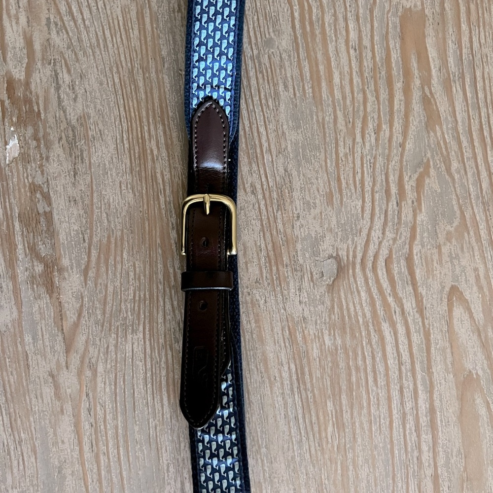 Boys Size 30 Navy Signature Whale Club Belt